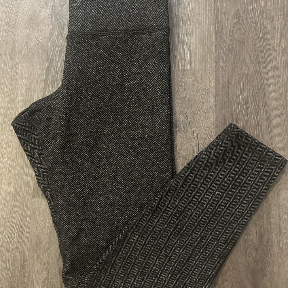 Old Navy Active Herringbone Leggings 🖤